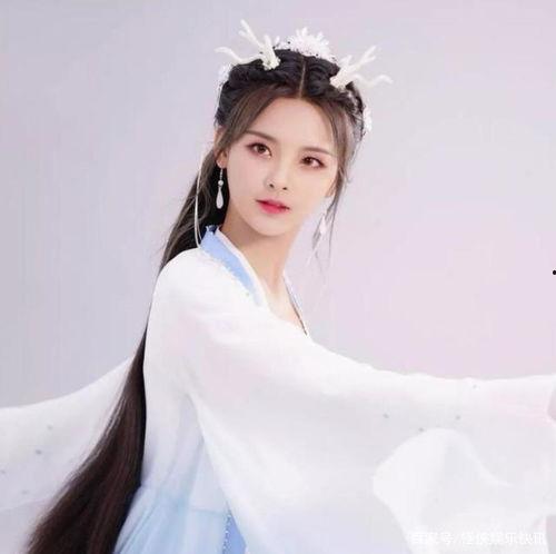 杨洋最新爆料杨超越,揭秘两人背后的故事与情感纠葛  第1张